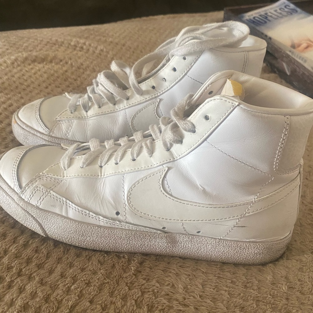 Men’s triple white nike blazers